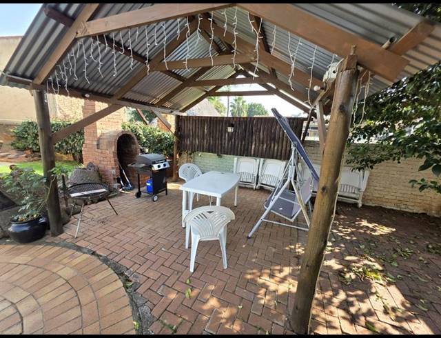 5 BEDROOM HOUSE FOR SALE IN SINOVILLE